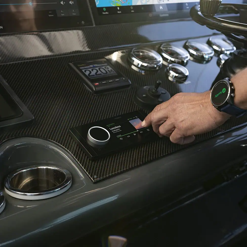 Fusion Apollo RA800 Marine Stereo - Image