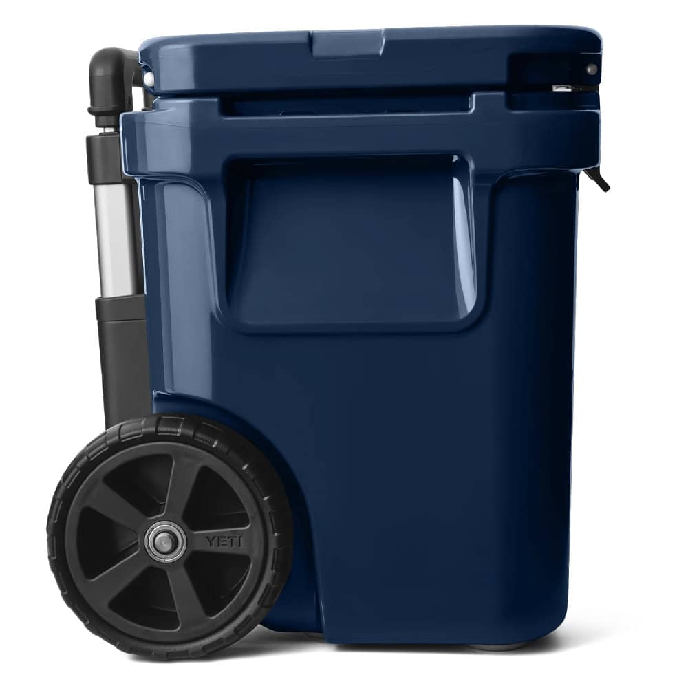 YETI Roadie 32 Wheeled Cool Box - Navy