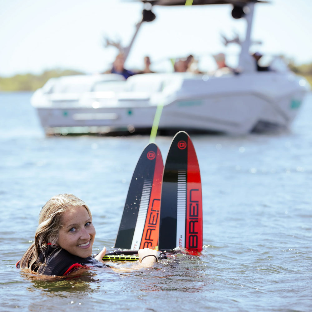 O'Brien Celebrity 64" Combo Waterskis - Image