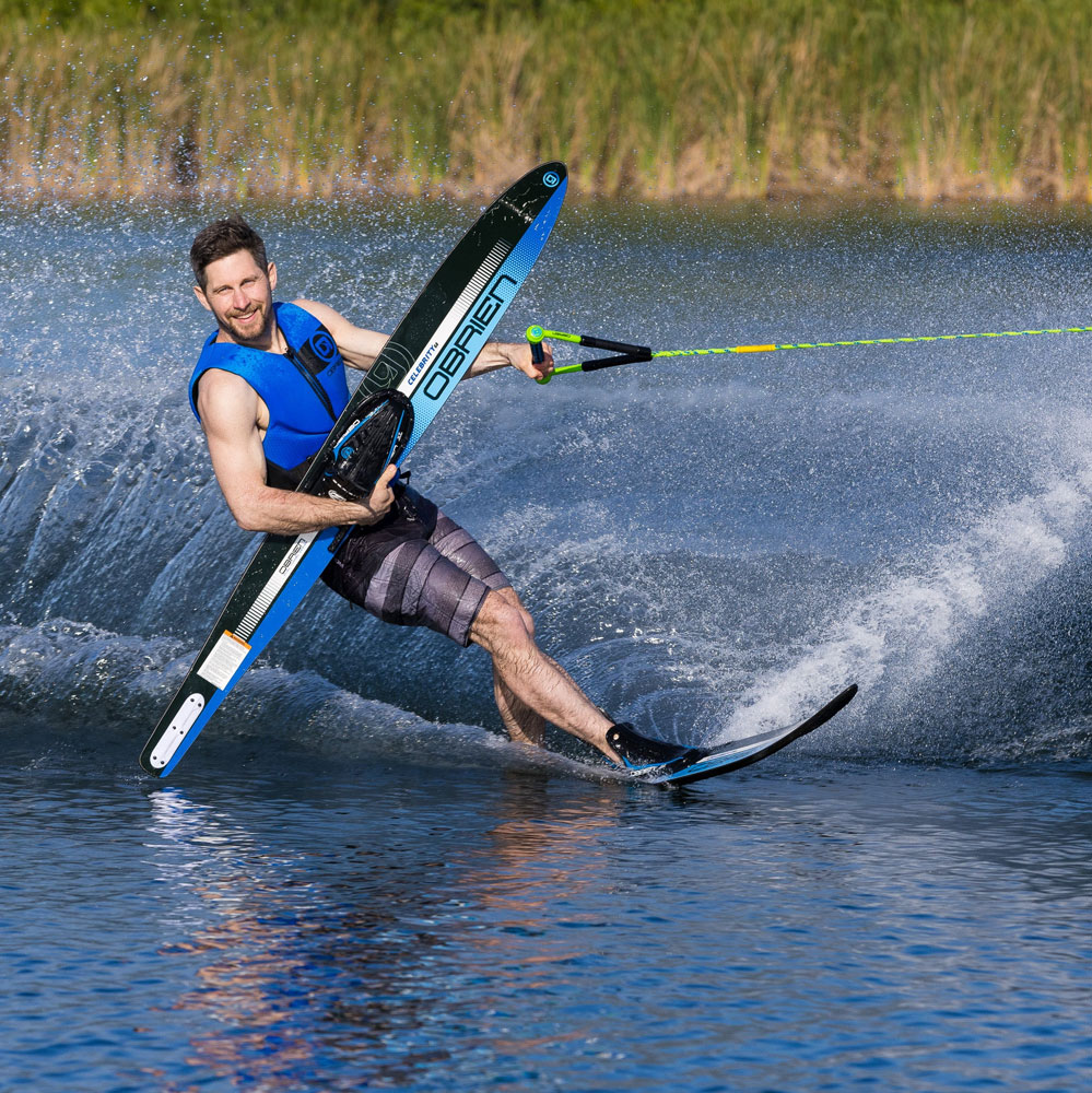 O'Brien Celebrity 68" Combo Waterskis - Image