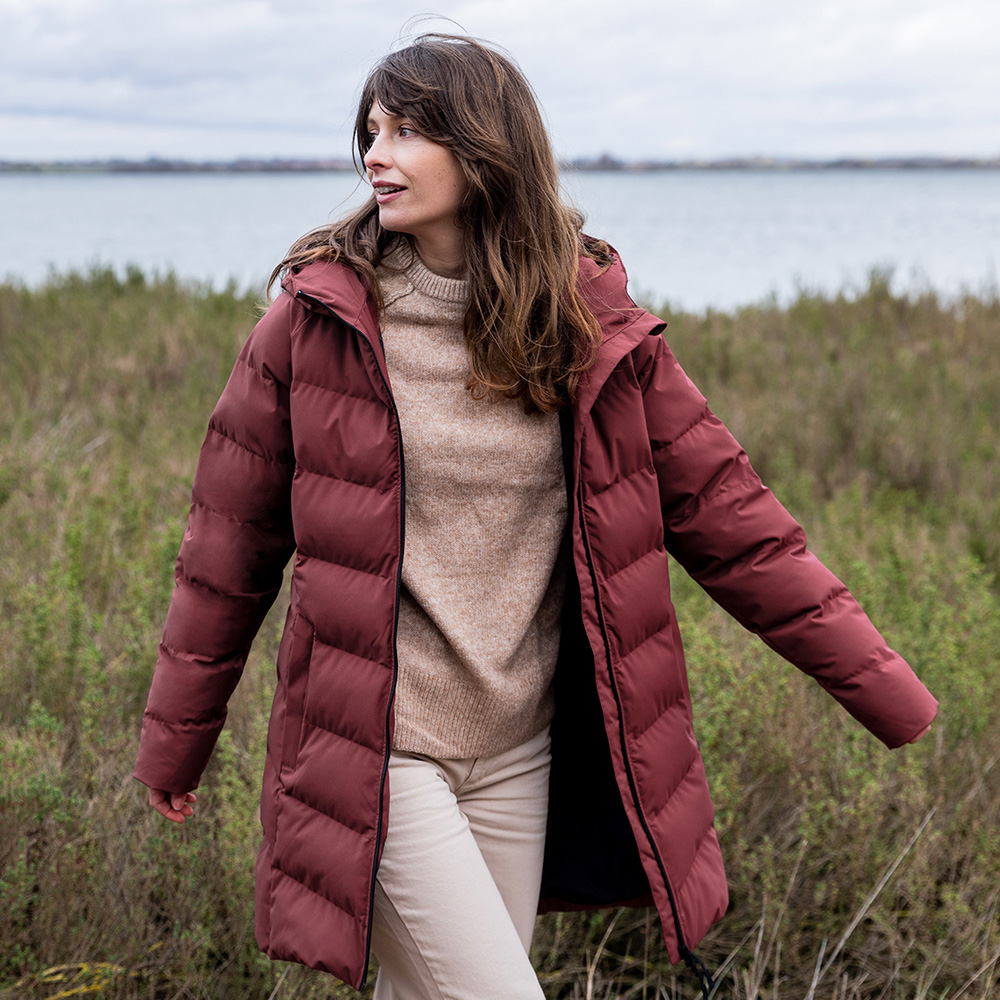 Musto Women's Marina Long Quilted Jacket - Windsor Wine